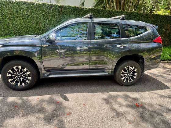 MITSUBISHI PAJERO SPORT 2.4 16V MIVEC TURBO DIESEL HPE-S AWD AUTOMÁTICO